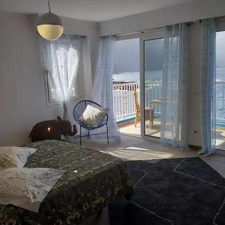 In Mesa Del Mar Mit Offenem Balkon Apartman